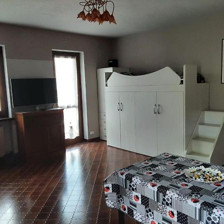 Le Chat Riant Fenis Exteriér fotografie