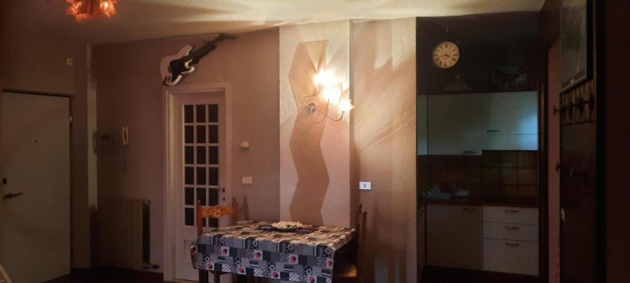Le Chat Riant Fenis Exteriér fotografie